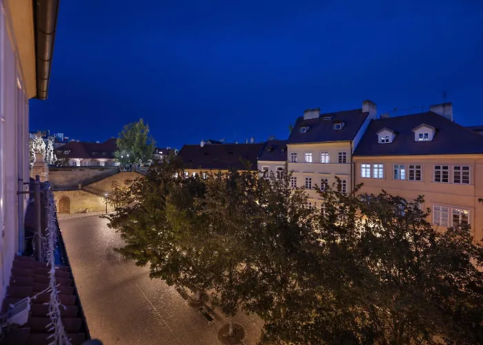 Hotel At The Golden Scissors Prag