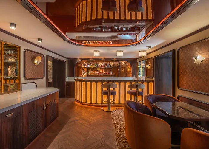 Hotel La Bourdonnais By Inwood Hotels Paris
