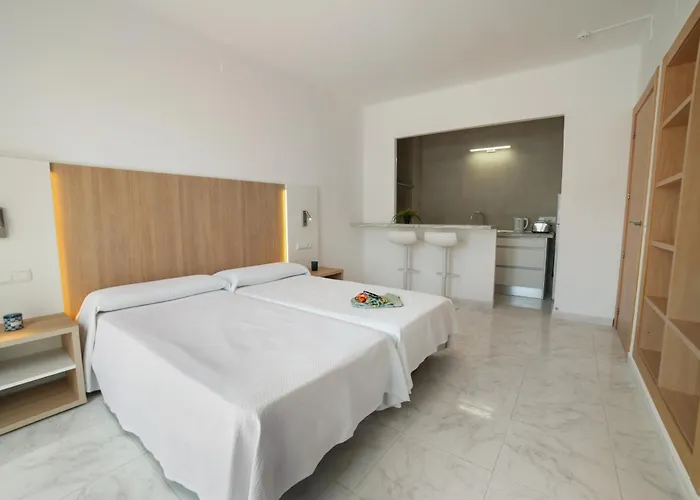 Apartamentos Playa Sol Es Cana