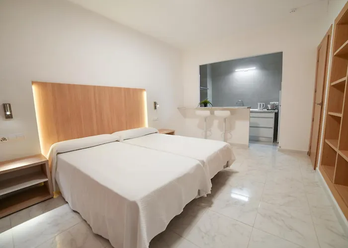 Apartamentos Playa Sol Es Cana