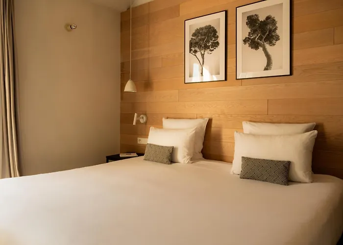 9Hotel Opera