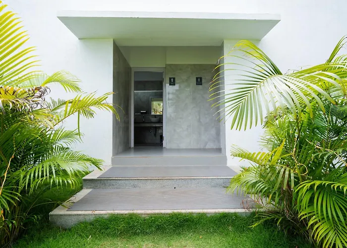 Shelter Beach Resort Mamallapuram