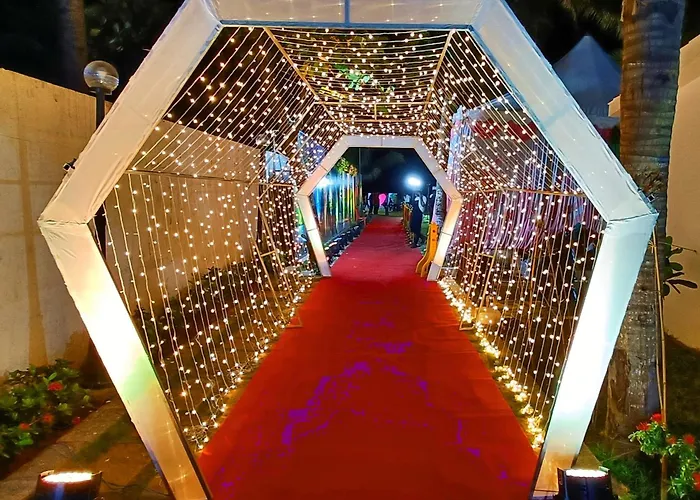 Shelter Beach Resort Mamallapuram