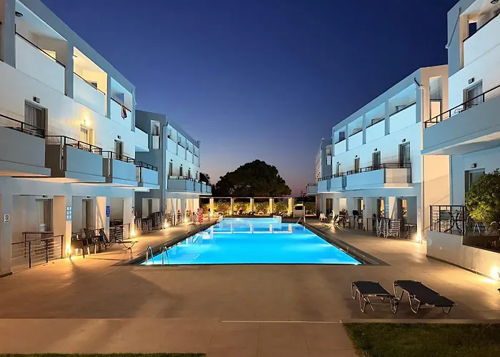 Sunrise Village Hotel Platanés