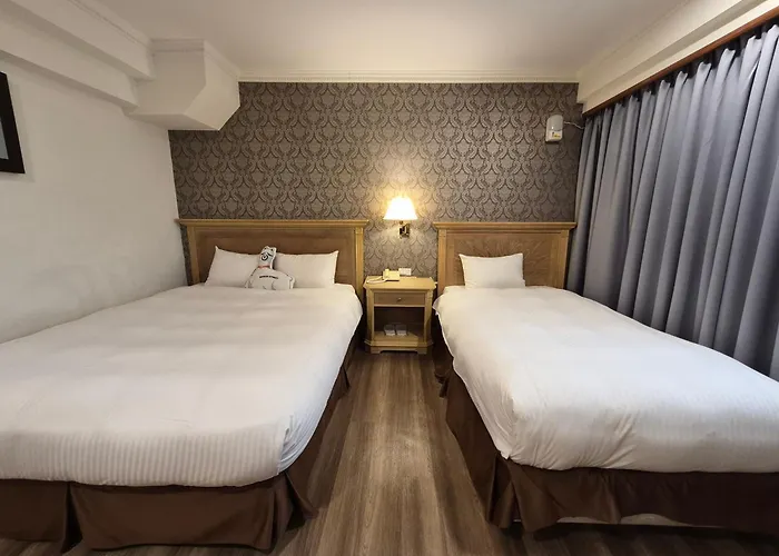 Cambridge Tainan Hotel