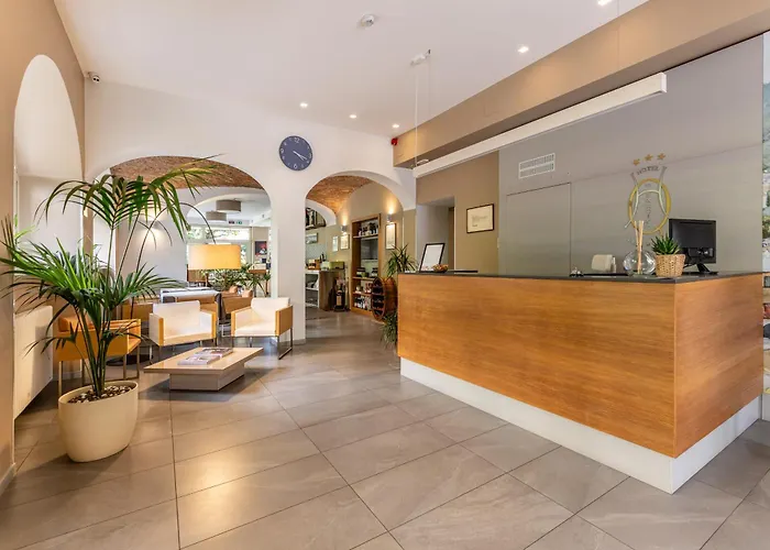 Hotel Quarcino Como