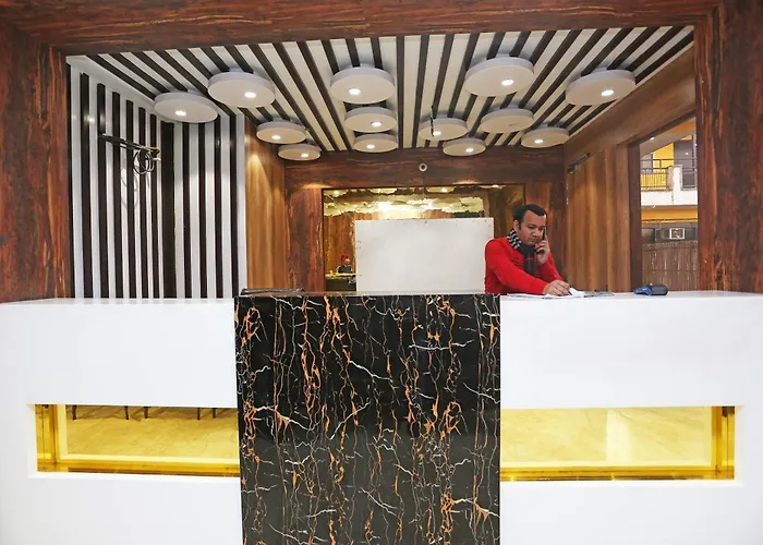 Hotel O Samrat Gurgaon