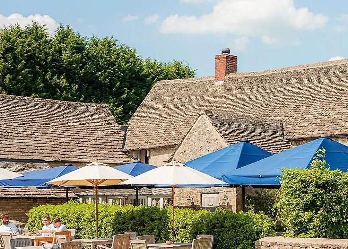 The Stump Hotel Cirencester