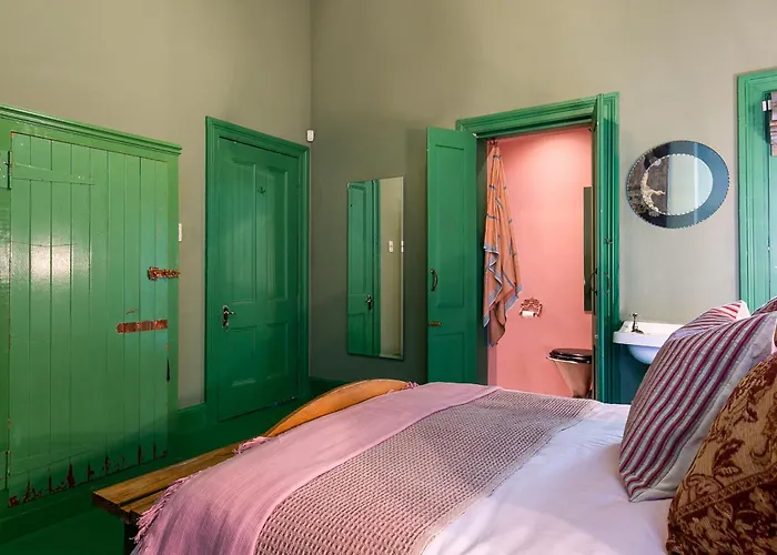 Hotel Lola