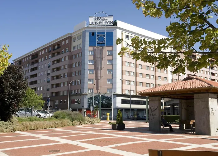 Silken Luis de León Hotel