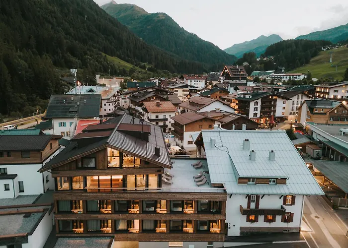 Landhaus Albert Murr Inkl Premium Sommerkarte Sankt Anton am Arlberg