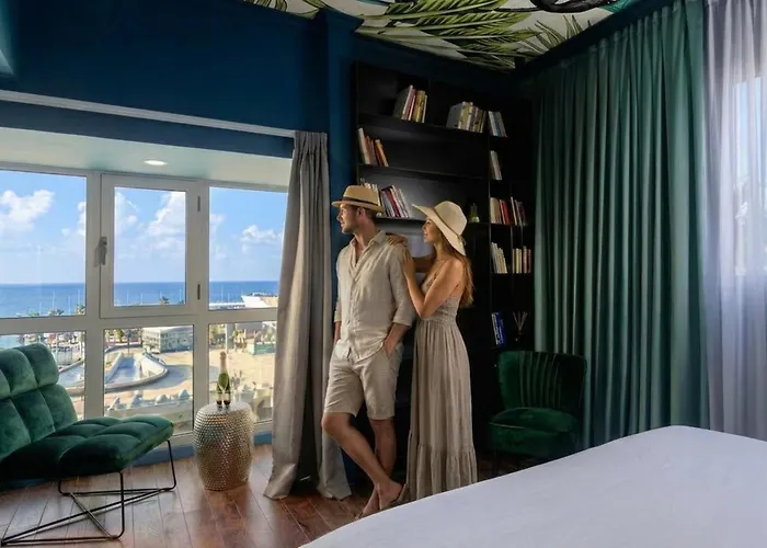 Seaside Hotel By Zvieli Hotels - Shelter Access Tel Aviv