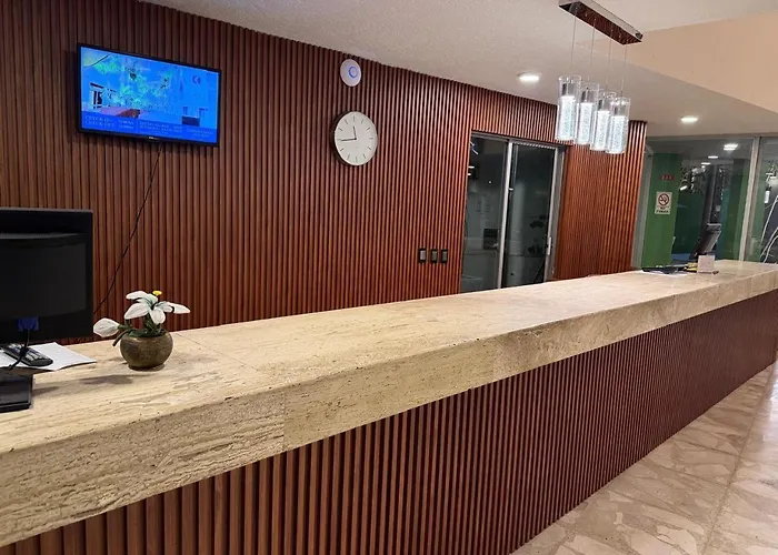 Hotel Suites Del Real Zapopan