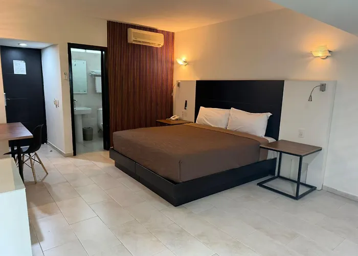 Hotel Suites Del Real Zapopan