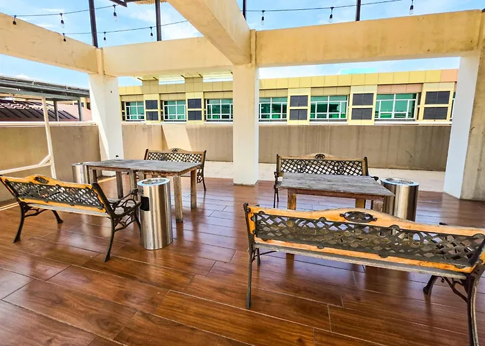 Golden Gate Suites Dumaguete City