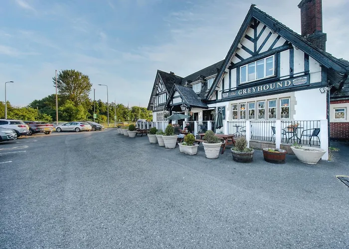 The Greyhound Hotel Leigh 