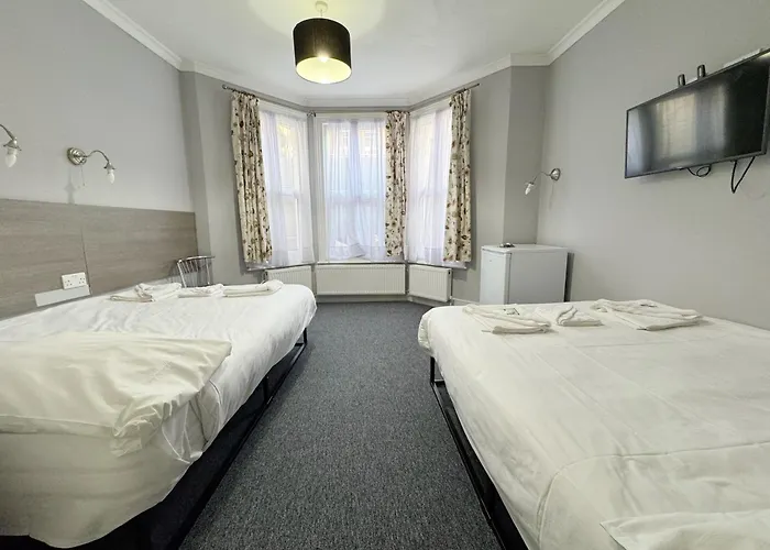 Plaza Hotel London