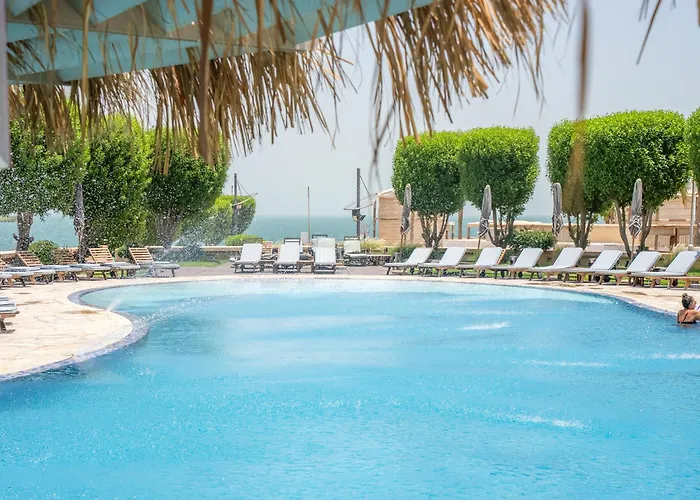 Marina Hotel