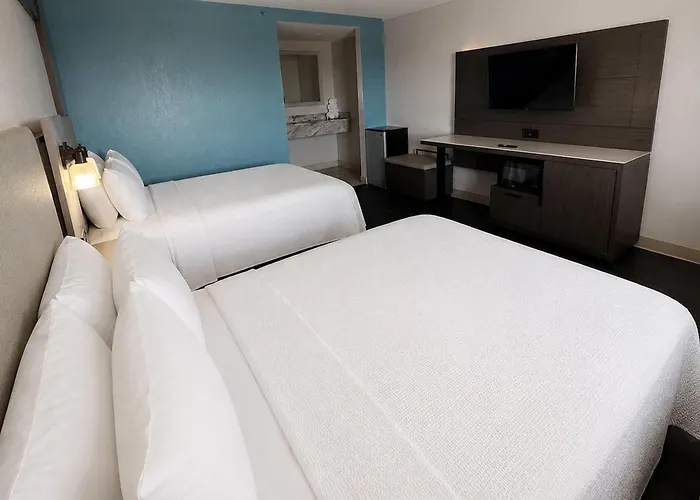 Days Inn By Wyndham El Paso Airport East