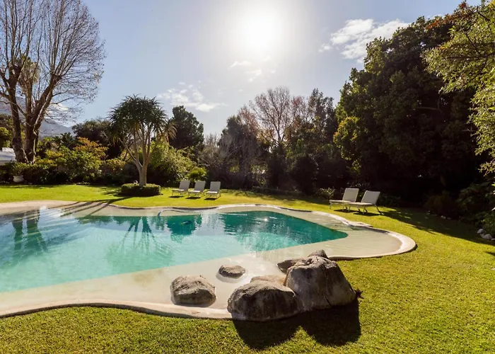 Beluga Of Constantia Guest House Kaapstad