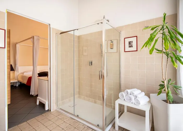 Snob Luxury Suite