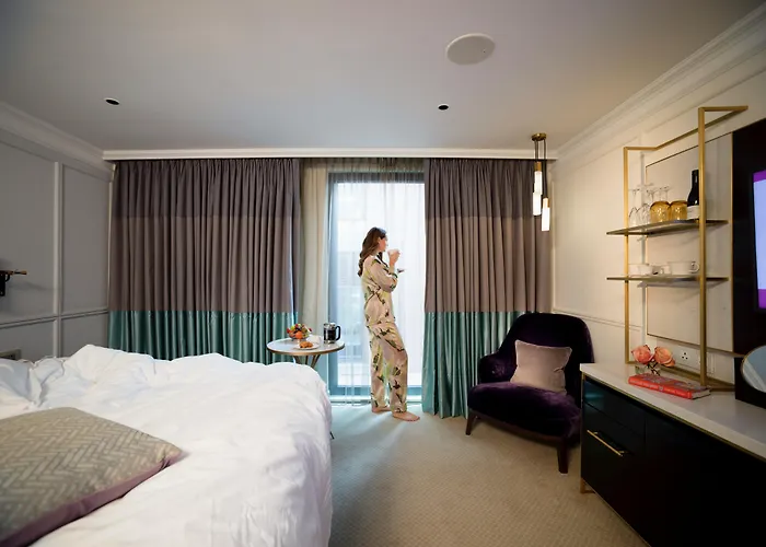The Guardsman Hotel London
