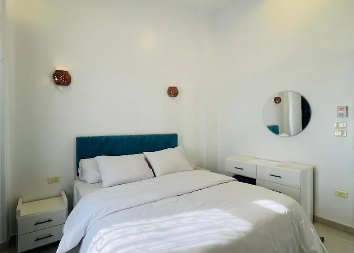 Sunwing House