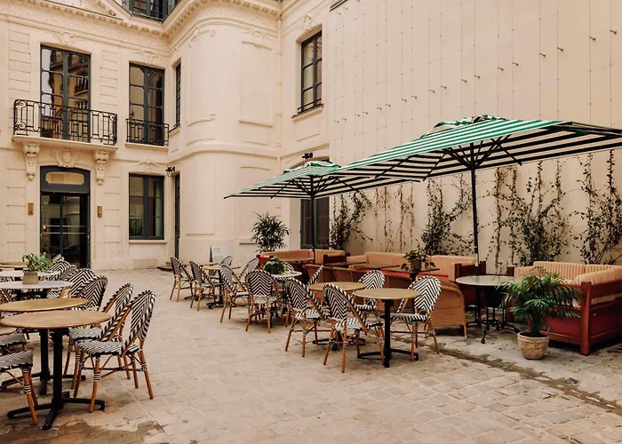 Le Jardin de Verre by Locke Paris