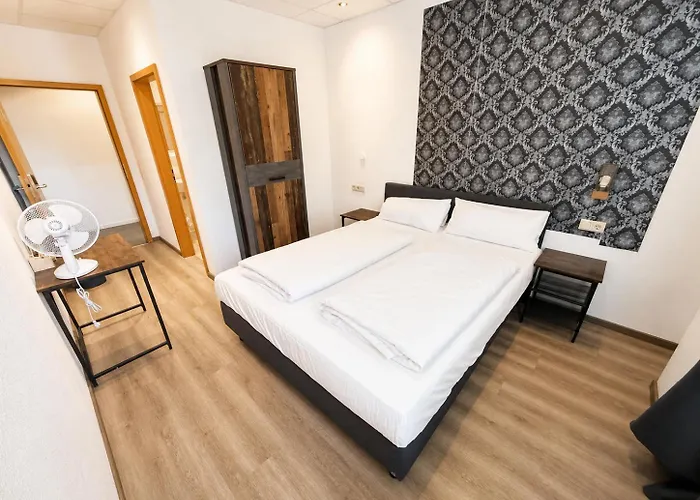 Self-Check-In Hotel Constantin Trèves