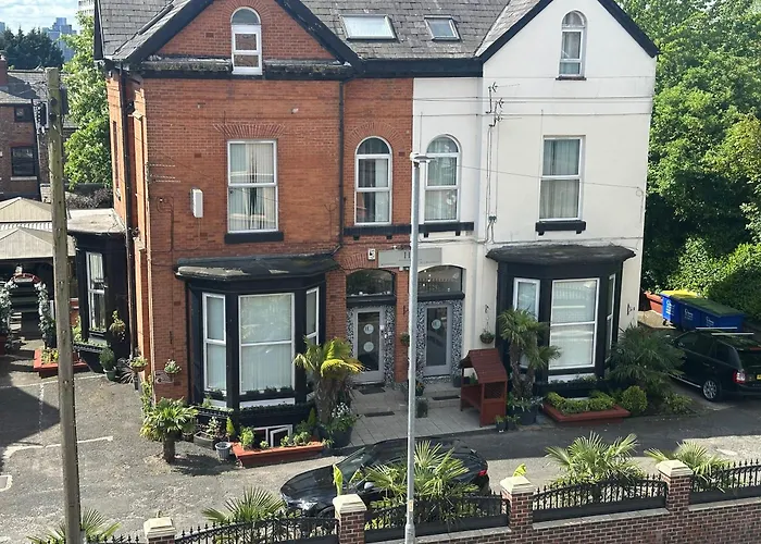 Hendham House - Near Etihad Stadium, Coop Live Arena, Ao Arena, Piccadilly Train Station & Manchester City Centre