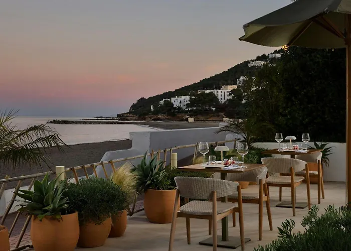 W Ibiza Hotel Santa Eularia des Riu