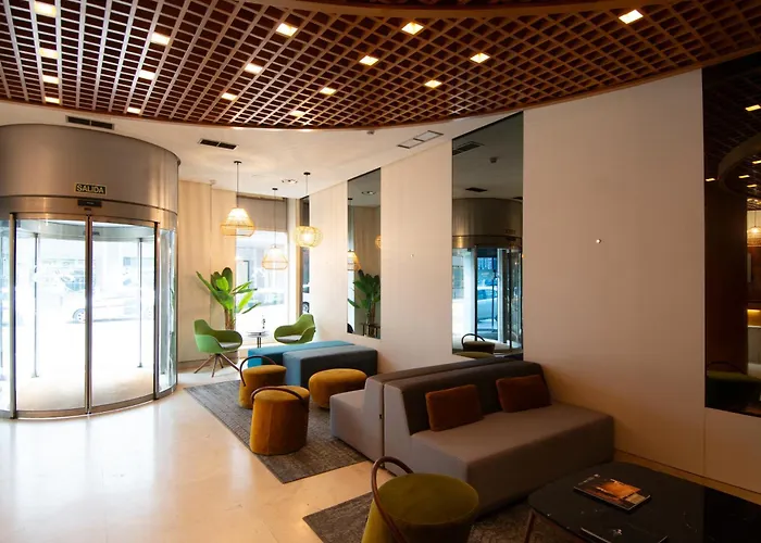 Silken Luis de León Hotel