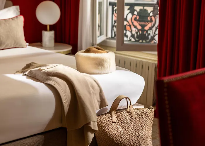 Hotel Des Deux Continents París
