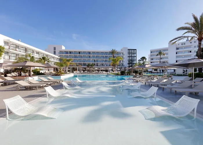 Aluasoul Ibiza - Adults Only Hotel Es Canar 