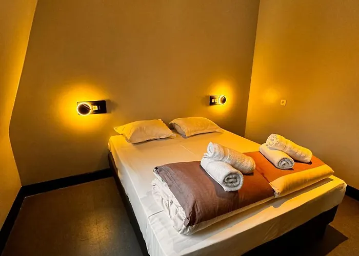 Brxxl 5 City Centre Hostel Brussel