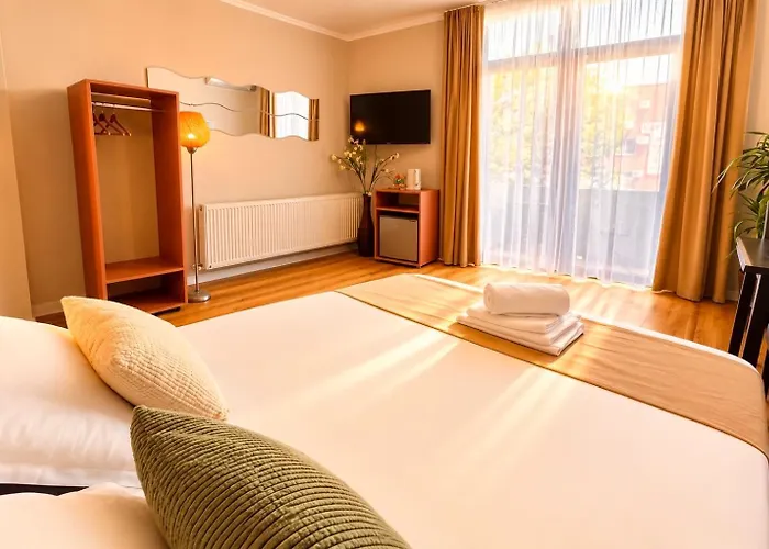 Hotel Eos