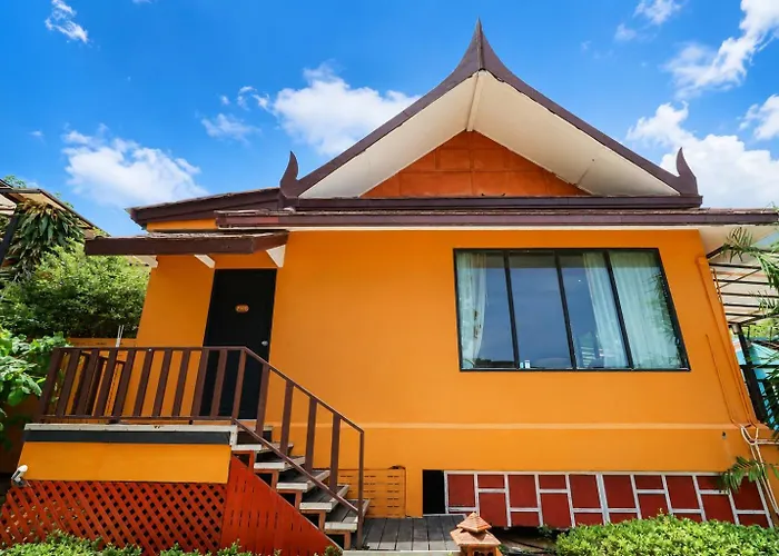 Phi Phi Long Beach Resort & Villa
