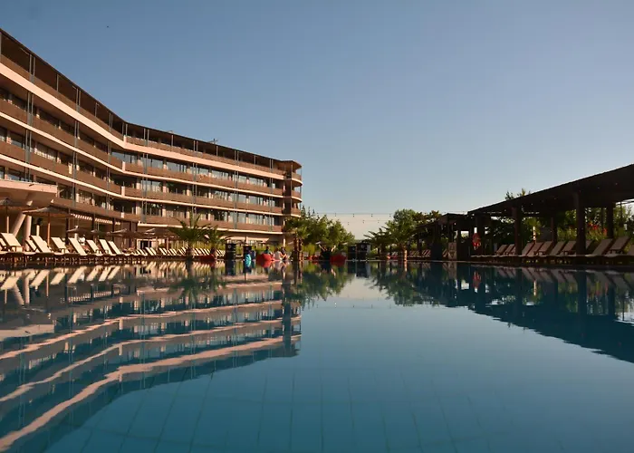 Sunny Beach Club - Adults Only #Youthfulvibes