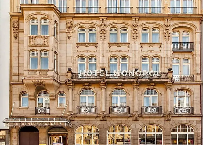 Hotel Monopol - Central Station