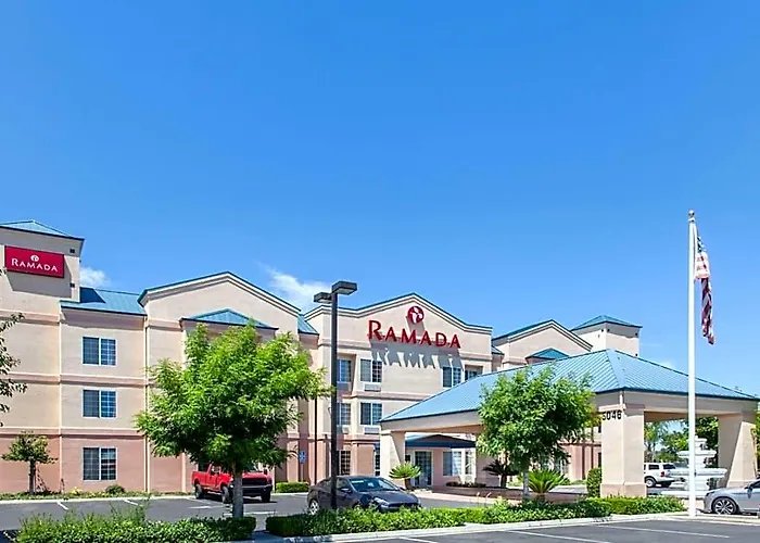 Hotel Ramada By Wyndham Fresno Northwest
