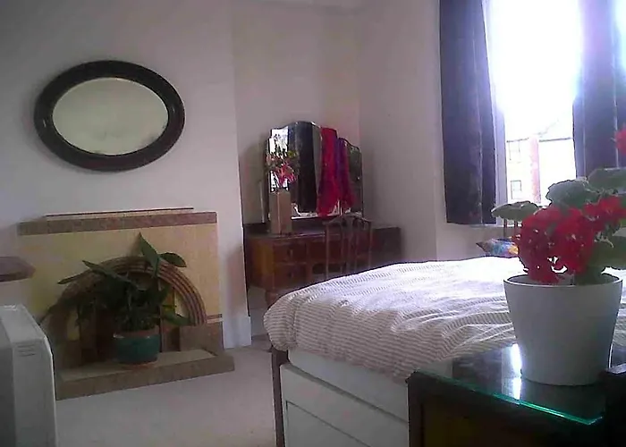 Grove Guest House