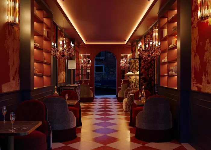 Eight Venezia