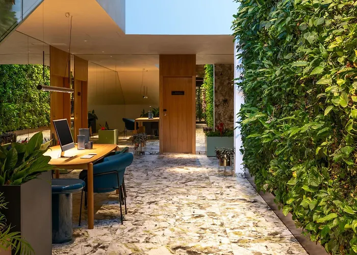 Labtwentytwo Barcelona, A Tribute Portfolio Hotel By Marriott