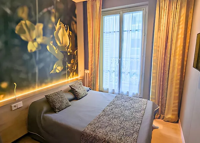Hotel Jean Bart Paris