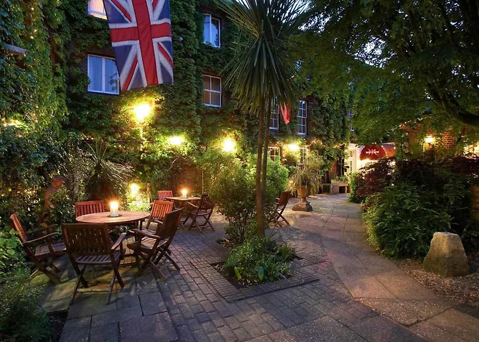 Mercure Salisbury White Hart Hotel & Apartments