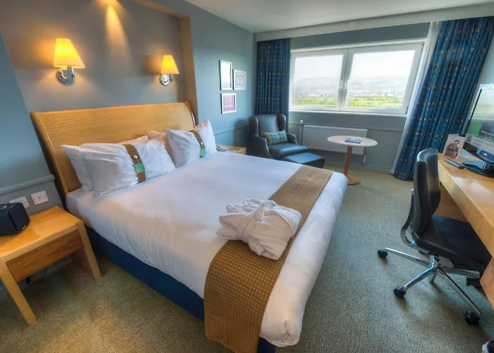 Holiday Inn Edinburgh Zoo By Ihg