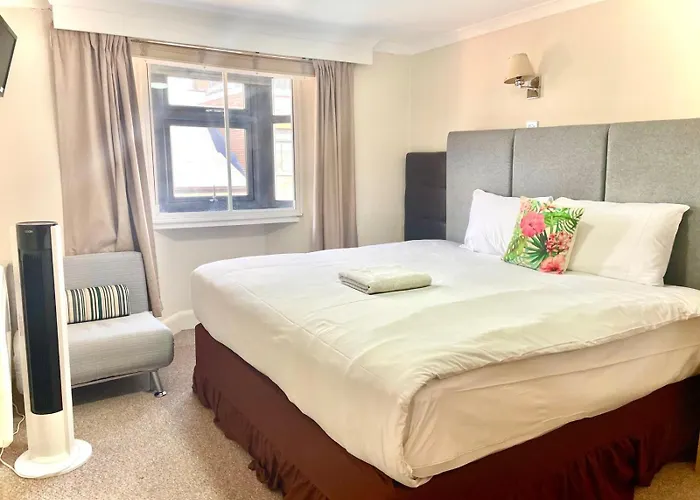 George Oxford Hotel