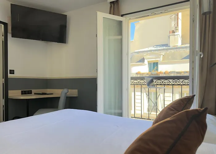 Hotel Appia La Fayette Paris