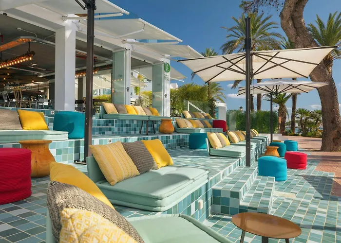 W Ibiza Hotel Santa Eularia des Riu