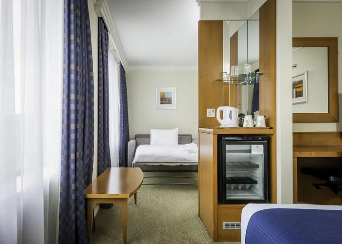 Holiday Inn Milton Keynes Central By Ihg